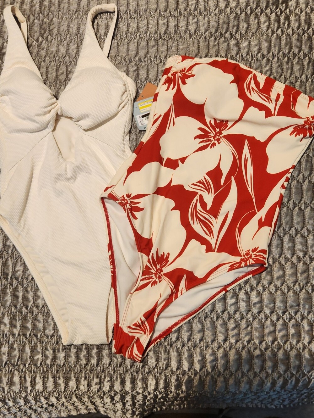 NWT 4 FOR $40 SIZE XSMALL 1PC SWIMSUITS